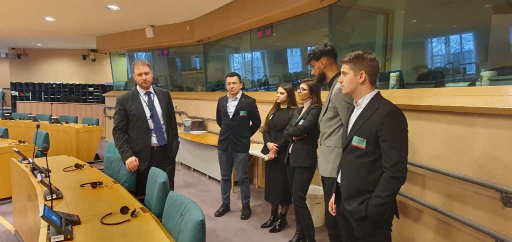Young Macedonians’ mission: Meet an MEP